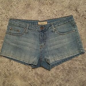 DEB Shorts